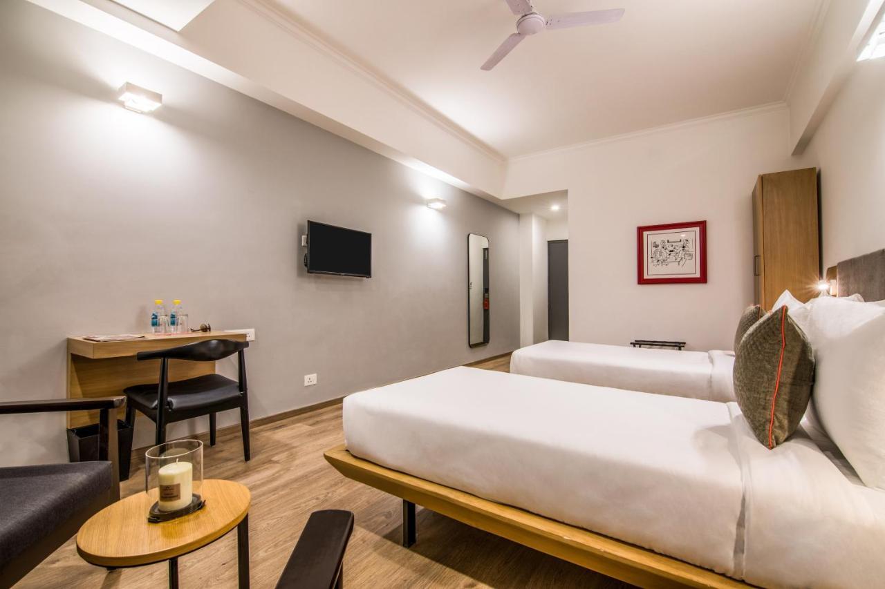 Oyo Townhouse 028 Corporate Suite 노이다 외부 사진